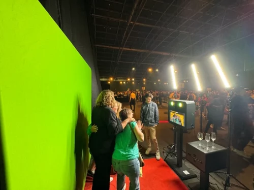 Photobooth with greenscreen and red carpet